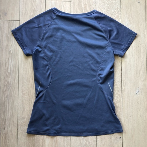 Adidas Climalite Short Sleeve T Shirt in Gray Women’s Size S - Picture 2 of 11